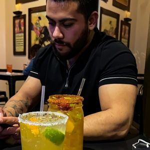 Meet your Posher, Jose